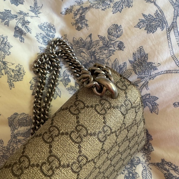 Gucci Dionysus Shoulder Bag - Picture 10 of 12